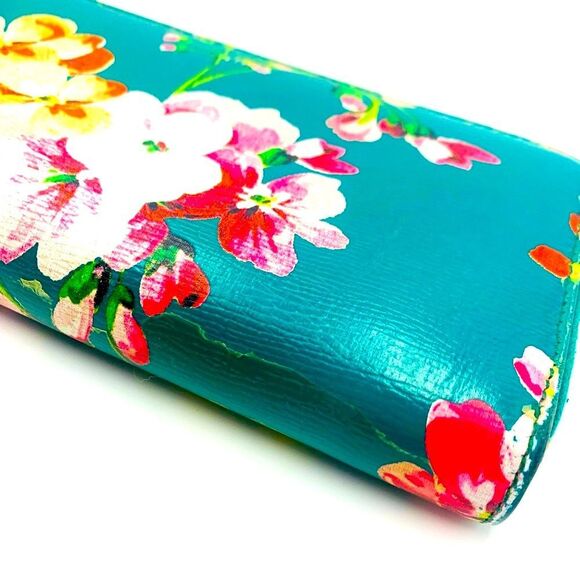 Auth GUCCI Blooms Long Green Painted Leather Zippy Wallet Very Good Preloved - Picture 8 of 11